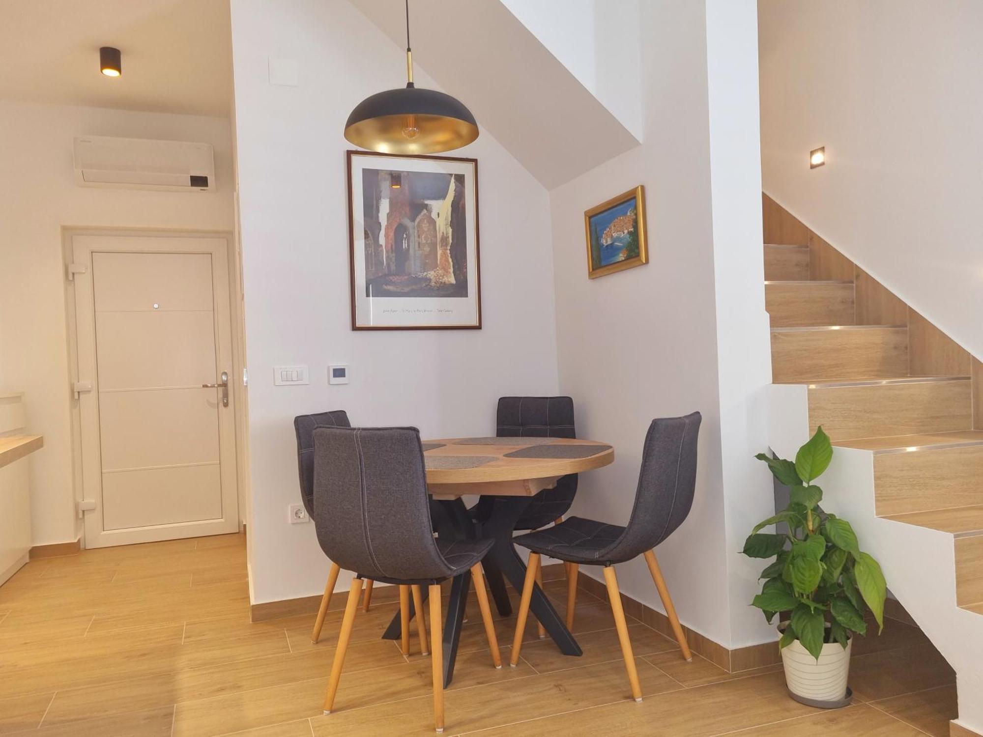 Apartment Marich *