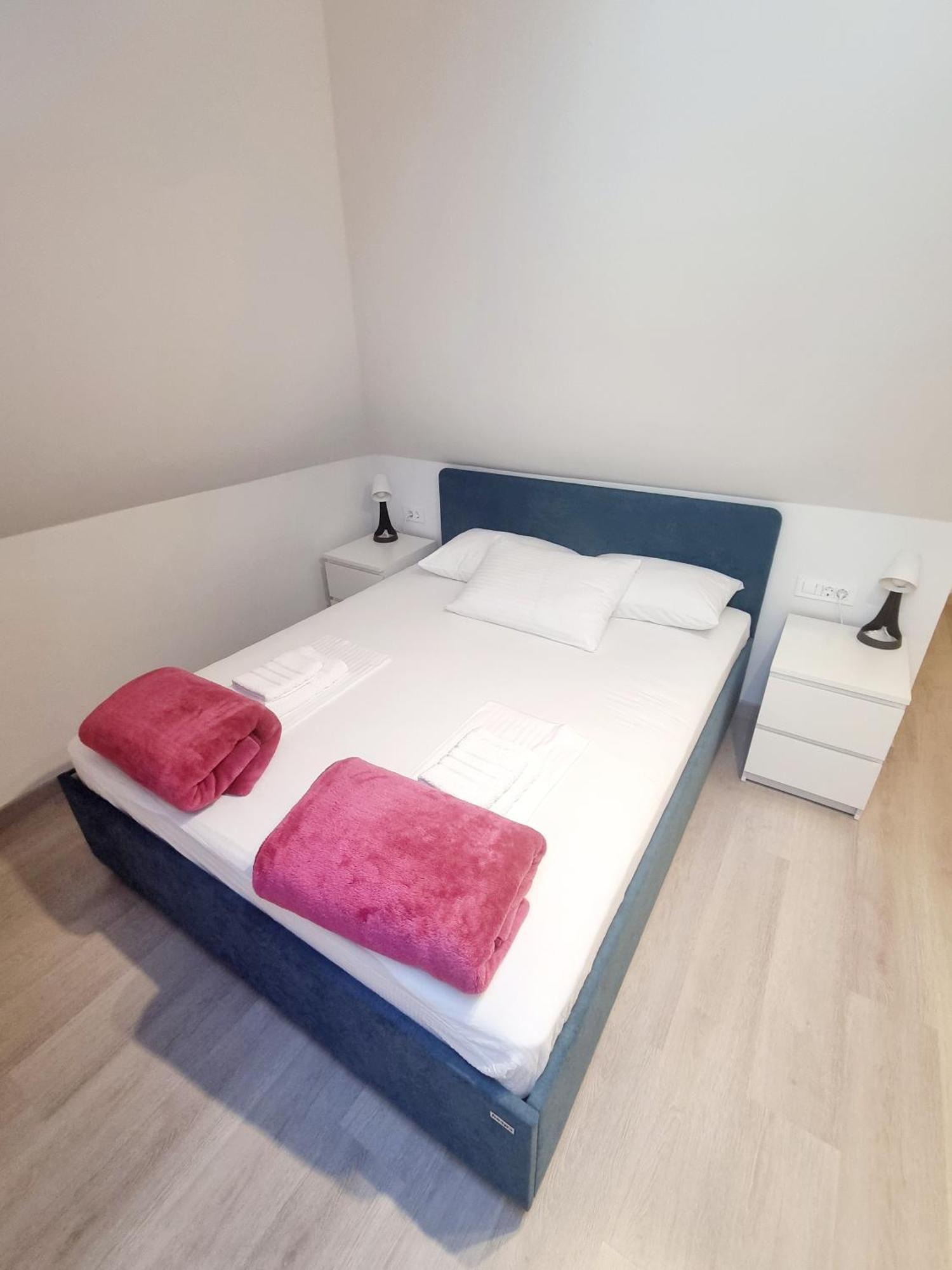 Apartment Marich *