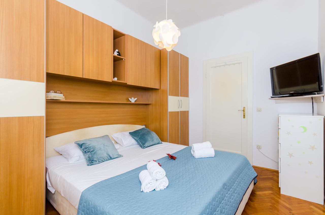 Apartment Marich *